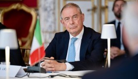 Auto cinesi in Italia, ministro Urso detta le condizioni con un chiaro diktat