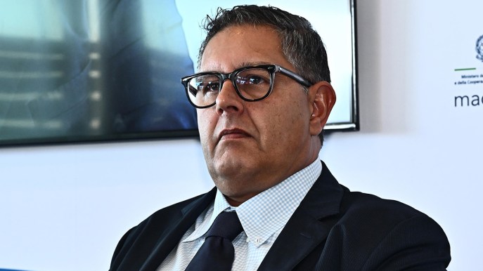 Inchiesta Liguria, presto il voto per la sfiducia a Toti, indagini su infiltrazioni mafiose