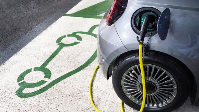 Investimenti nell’e-mobility: Nord America batte Europa