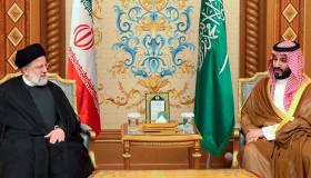 Israele, dopo la grande paura l’Iran non è uscito dai giochi: la mossa sull’Arabia Saudita