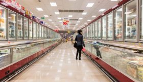 Inflazione in Italia stabile allo 0,8%, tra le più basse in Europa