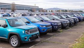 Fiat 500 a Mirafiori e Jeep Compass a Melfi: il futuro degli stabilimenti italiani Stellantis