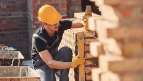 Occupazione ancora in aumento, raggiunto il record del 62,1%: dati positivi anche per i giovani