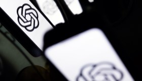 Da Sony a Scarlett Johansson, la lotta contro l’AI per i diritti d’autore