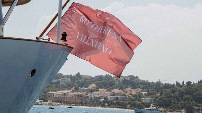 Il Christina O celebra la capsule Valentino Escape con Mytheresa