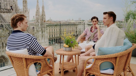 Il Golfo di Napoli si affaccia sul Duomo, la magia Paul & Shark alla Milano collezioni