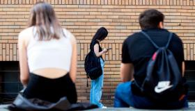 Diplomifici, Maturità facilitata e indagine del ministero: scattano nuove regole