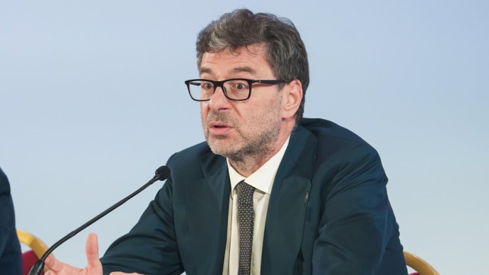 Giorgetti pronto alle dimissioni? “Preparatevi a fare senza di me”, ma il ministro smentisce