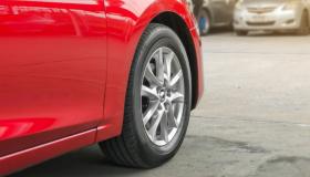 Incentivi auto esauriti in poche ore, Federauto e Unrae contro il Governo: “Mancano soldi”