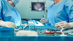 Interventi al cuore senza bisturi, come e quando servono i dispositivi medici