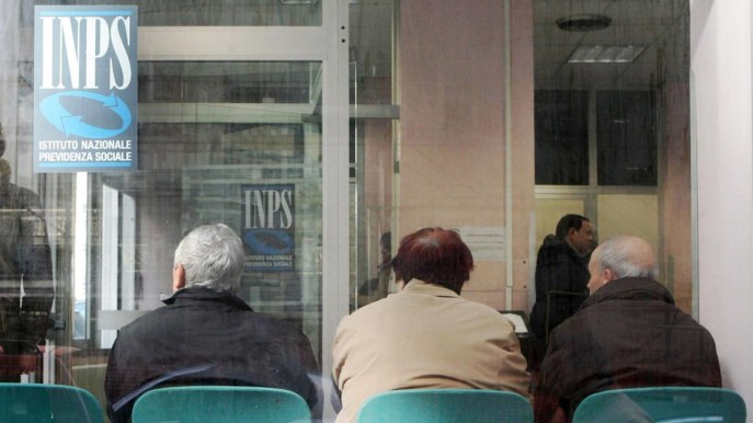 Pensioni, l’Inps frena: in 10 anni conti in rosso, ma “nessun allarme”
