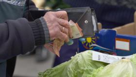 Ricchezza in Italia, il 10% delle famiglie detiene il 60% delle risorse: lo studio di Bankitalia