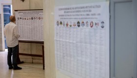 Caos ai seggi delle europee a Roma, il server andato in tilt costa 40 milioni all’anno