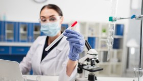 Donne nelle STEM, verso la parità di genere nel 2024: le sfide