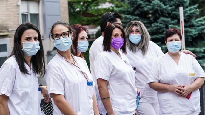 Stop alle mascherine obbligatorie in ospedale: le nuove regole dal 1° luglio
