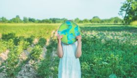 Arrivano regole che costringono le aziende a pensare sostenibile: cosa cambierà