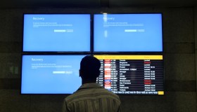 Risolto il bug di CrowdStrike che ha bloccato Windows: la situazione negli aeroporti