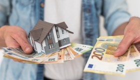 Mutui, quale tasso conviene scegliere a luglio