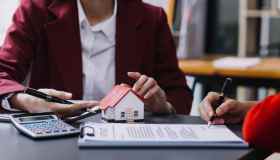 Mutui, boom del tasso fisso al 98,9%, in crescita le richieste di surroga. L’opzione mutui verdi