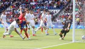 Olimpiadi Parigi 2024, chi sono i calciatori più pagati: dall’ex interista Hakimi al viola Beltran