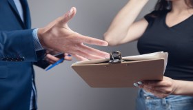 Congedo parentale, quando scatta il licenziamento per abuso del lavoratore? La sentenza