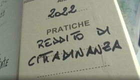 Reddito di cittadinanza, le stime dei rimborsi agli stranieri: 850 milioni o 3 miliardi?
