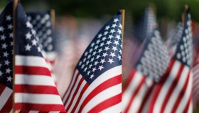 Gli Usa crescono più del previsto: +2,8% nel secondo trimestre, Wall Street rimane fredda