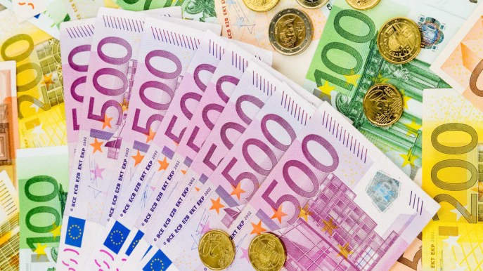 Uso dei contanti, limite di 10mila euro formalmente in vigore: ma tutto è rimandato al 2027