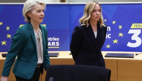 Dopo le elezioni in Francia e in Europa, l’Ue in crisi potrebbe implodere?