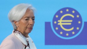 Salari in frenata nell’Eurozona, la Bce potrebbe tagliare i tassi: cosa dicono i verbali