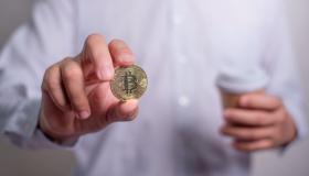 Criptovalute, boom di milionari: +95% in un anno, nasce una nuova generazione di Paperoni