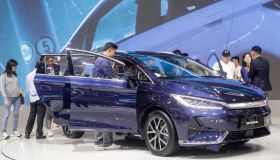 Dazi sulle auto elettriche cinesi, la Commissione europea li riduce in vista dei negoziati