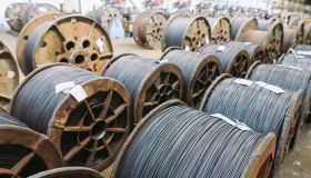 Produzione industriale in Italia, diminuisce fatturato e aumentano i prezzi: i dati Istat