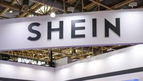 Shein “vende vestiti con sostanze tossiche”: l’allarme europeo contro il colosso del fast fashion