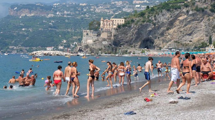 Allerta rossa per il caldo in 14 città nel week-end: le previsioni
