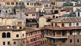 Italia, Paese con quasi più case che persone: mercato immobiliare in continua crescita