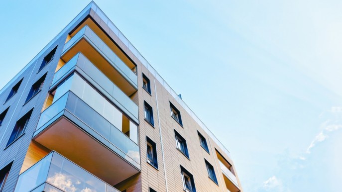 Se il terrazzo condominiale è da rifare chi paga le spese?