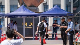 Cina, disoccupazione giovanile mai così alta nel 2024: 17,1% a luglio. I settori più in crisi