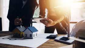 L’immobiliare prosegue rally: incertezza settore non spengne euforia tassi