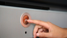 Perché 16 milioni di italiani potrebbero non vedere più la tv