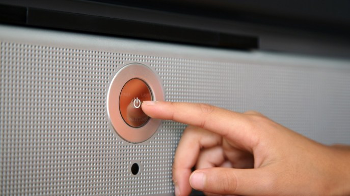 Perché 16 milioni di italiani potrebbero non vedere più la tv