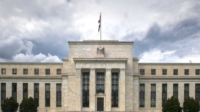 Il Beige Book della Fed conferma frenata economia: in ritardo sui tagli ai tassi?