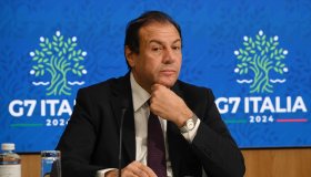 Il Bonus Natale esclude i genitori conviventi: i dubbi sul testo dell’emendamento