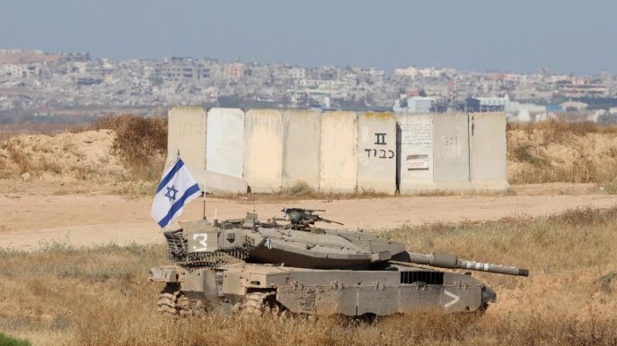 Israele bombarda Khan Yunis, 40 morti e 60 feriti: colpite tende umanitarie