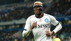 Osimhen dal Napoli al Galatasaray in prestito: quanto risparmiano gli azzurri