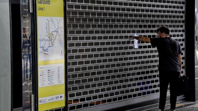 Sciopero Napoli del 9 settembre, mezzi Eav e Anm fermi 2 volte: gli orari di bus, metro e funicolari