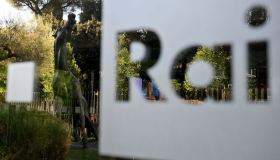 Canone Rai da 90 a 70 euro, non ci sarà la proroga per il 2025: rischio rialzi in bolletta