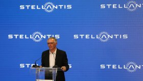 Stellantis chiude Mirafiori fino a novembre, il gruppo ha un piano per lo stabilimento?