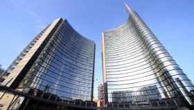 Unicredit, accordo con i sindacati per 1000 uscite e 750 assunzioni: il piano