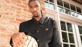 Da oggi Alexandre Sarr è la nuova icona globale di Versace